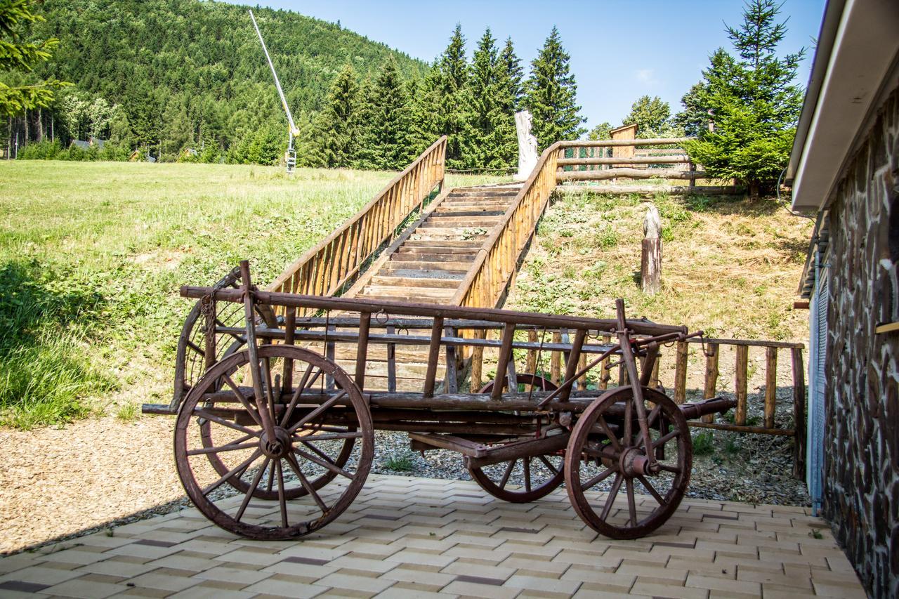 Salas Klak Fackov Buitenkant foto